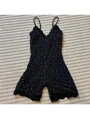 Skims Fits Everybody Lace Triangle Onesie